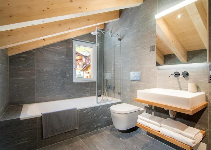 Britannia Penthouse アパート サース フェー